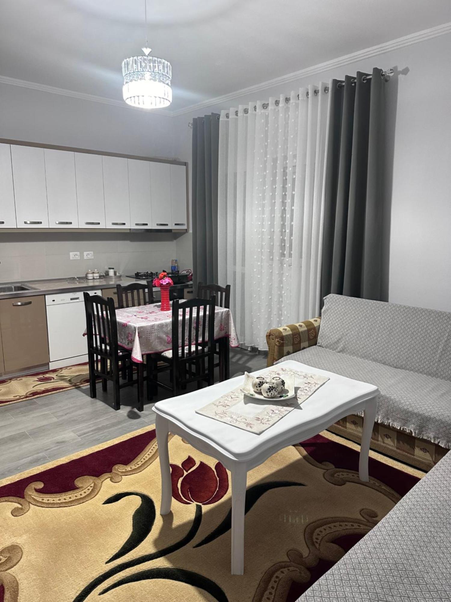 Erdi'S Home Berat Bagian luar foto